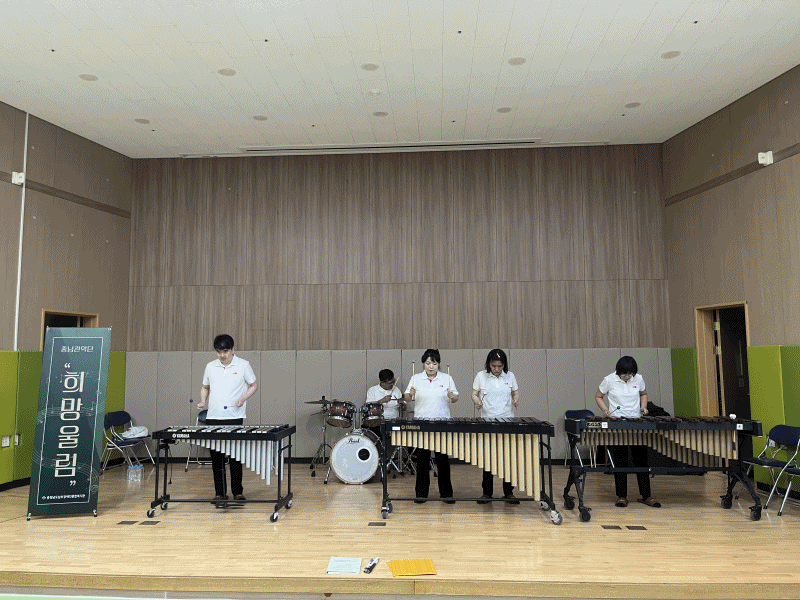 8c959708a405edf2ce3577326a835708_1758515707_7925.gif